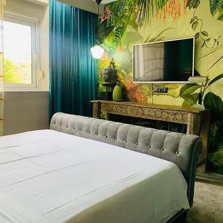 דירה Luxury Pool By Maryn מאקרסקה