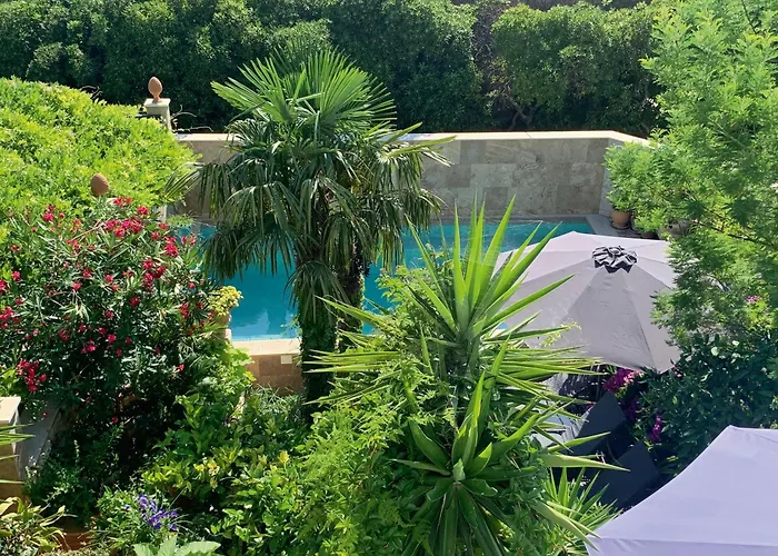 Daire Luxury Pool By Maryn *