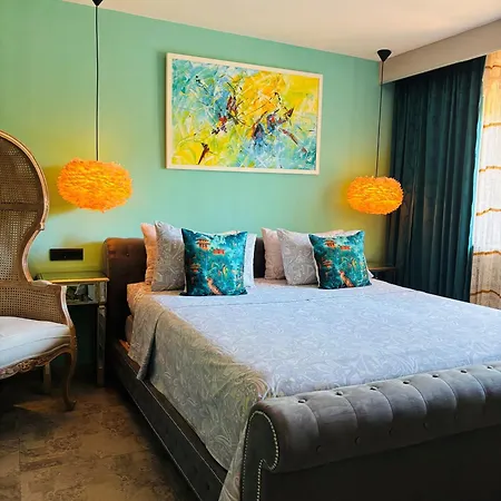 Luxury Pool By Maryn *