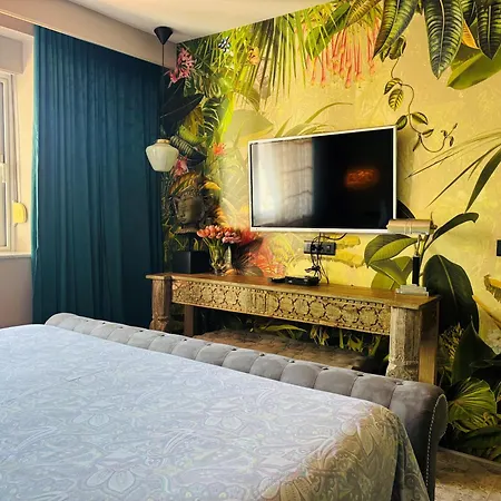 Luxury Pool By Maryn *