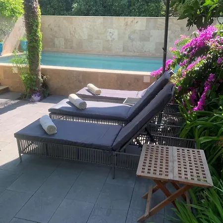 Luxury Pool By Maryn Apartman Makarska